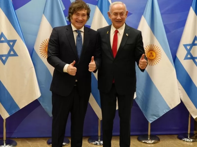 Entre aplausos y cr&iacute;ticas, Milei apuesta a una alianza que podr&iacute;a aislar a Argentina