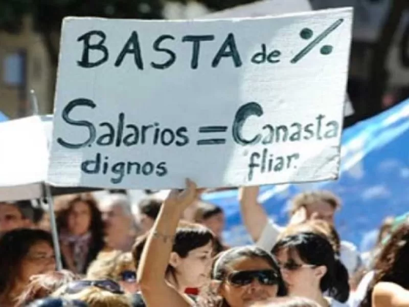 Paro masivo en escuelas bonaerenses pese a amenazas del gobierno provincial
