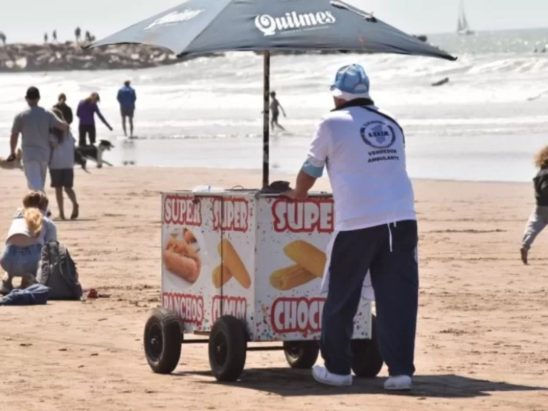 La Costa busca definir qué pasará tras el fin del sistema concesionado de trabajo en playa