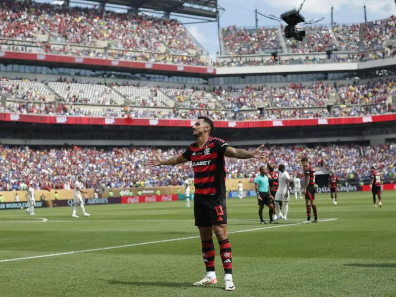 Flamengo da vuelta un partido complicado y vence 3-1 al Chelsea con un Bruno Henrique decisivo