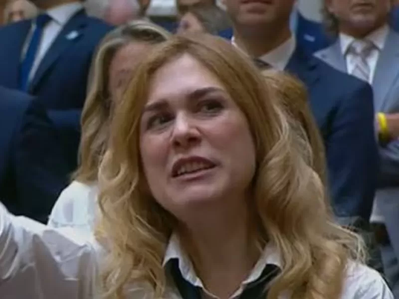 La reacci&oacute;n de Lilia Lemoine tras un ataque a tiros dej&oacute; una iron&iacute;a completamente fuera de lugar