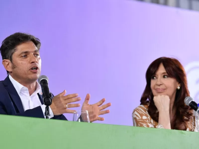 Cristina Fernández Lidera el PJ en Medio de la Ausencia de Kicillof