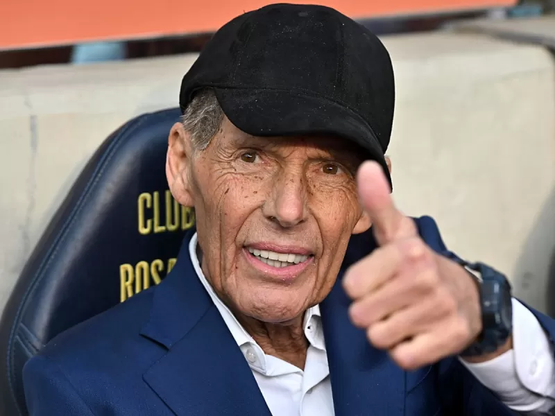 Russo genera nueva alarma en Boca: hospitalizado por debilidad, pero ya fue dado de alta