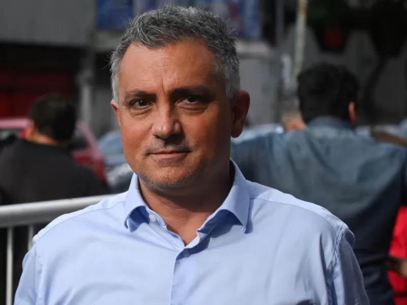 El experimento de incorporar exkirchneristas y massistas estalla dentro de La Libertad Avanza con abandonos en cadena