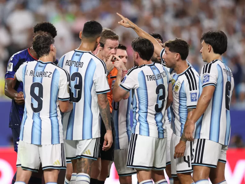 VIDEO | Argentina sufri&oacute; hasta el alargue, venci&oacute; a Cabo Verde y avanz&oacute; a octavos