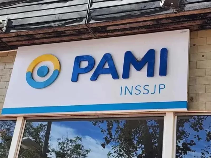 Tras meses sin respuestas, cl&iacute;nicas acusan a PAMI de empujar al sistema privado hacia un escenario cr&iacute;tico