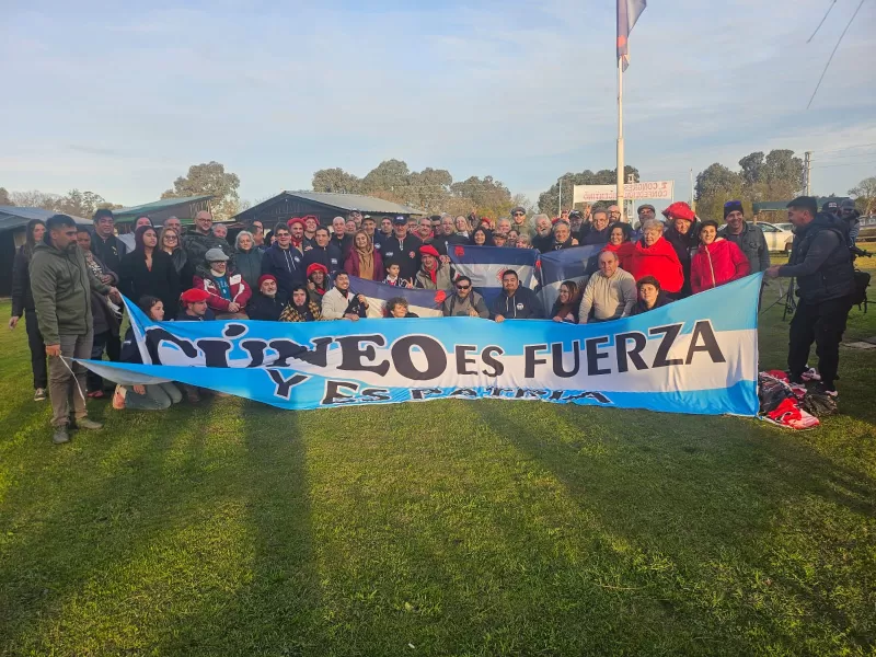 Con una convocatoria en La Plata, Santiago C&uacute;neo mostr&oacute; estructura territorial y renov&oacute; su apuesta para 2027