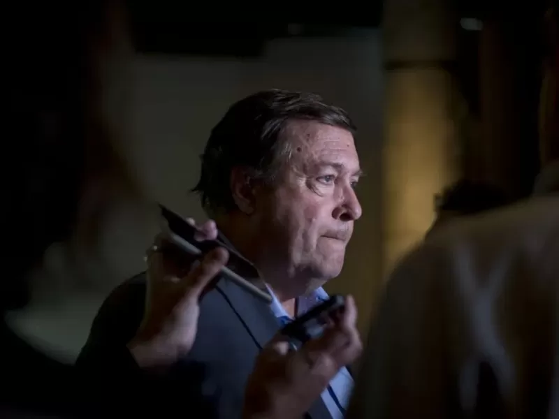 En Río Negro, Alberto Weretilneck extiende su red desde la política hasta las empresas energéticas
