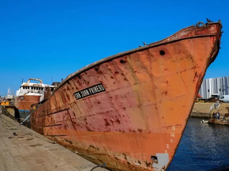 Sin estudios ni gesti&oacute;n de residuos, el desguace en Mar del Plata queda envuelto en sospechas ambientales