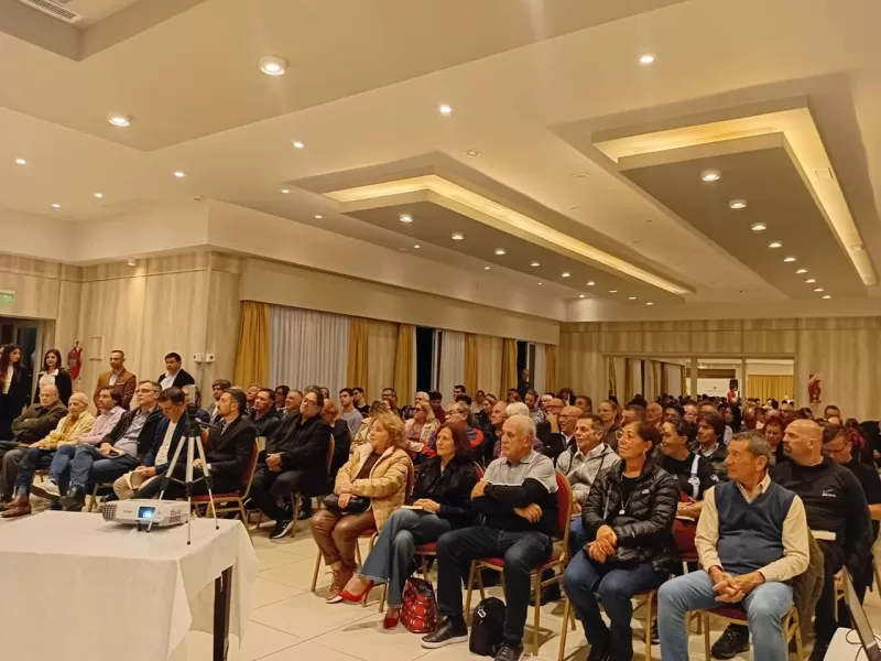 Duhalde en Mar del Plata: “Es una vergüenza lo que está pasando en Argentina”