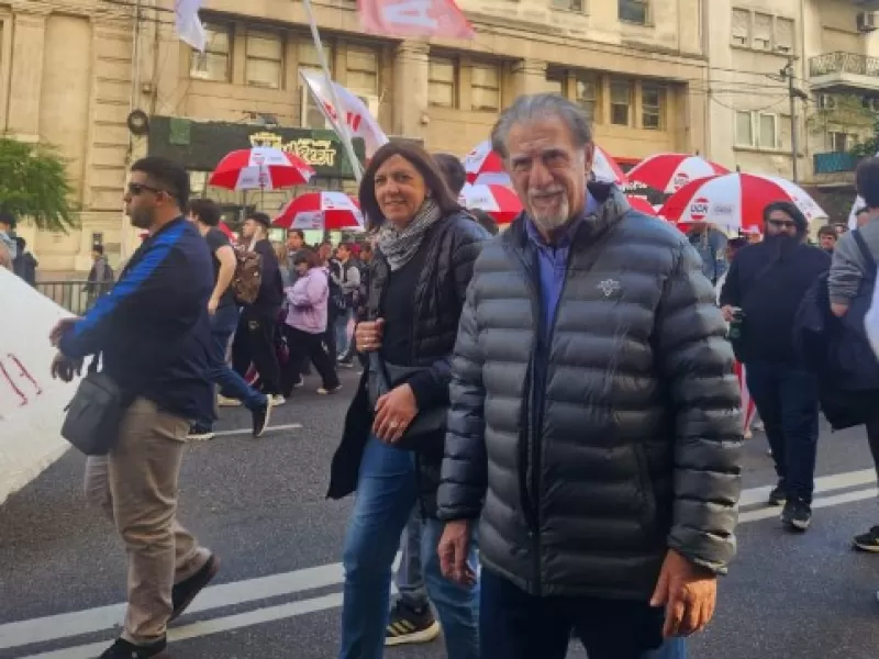 Mientras crece la tensi&oacute;n social, Federico Storani advirti&oacute; que &ldquo;la Argentina se desliza hacia un Estado de excepci&oacute;n&rdquo;