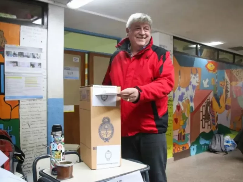 R&iacute;o Negro aparece en el horizonte de Walter Cort&eacute;s, que ya habla de la provincia mientras Bariloche reclama respuestas