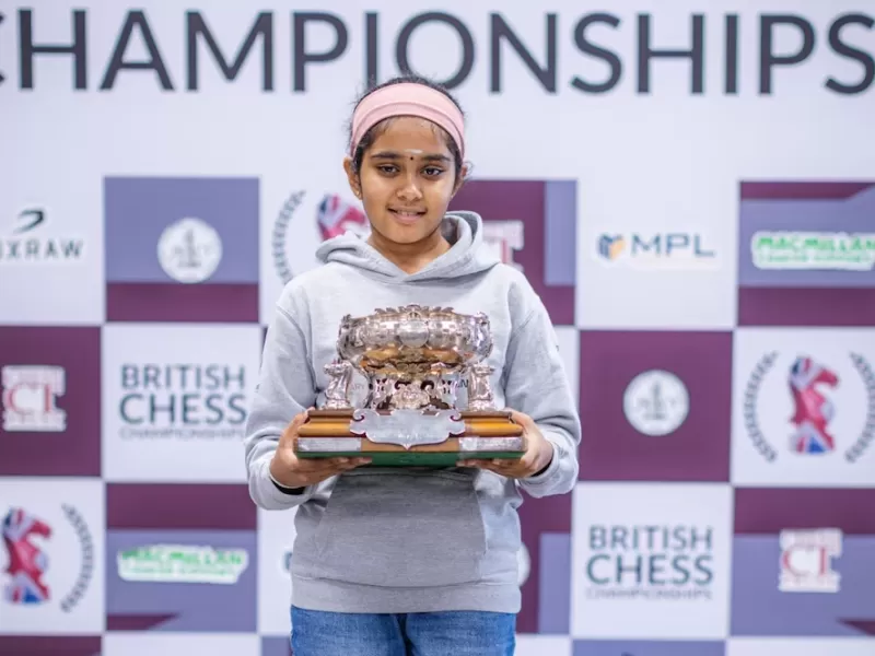 VIDEO | Tiene 11 a&ntilde;os, aprendi&oacute; por YouTube y acaba de romper un hist&oacute;rico r&eacute;cord mundial de ajedrez