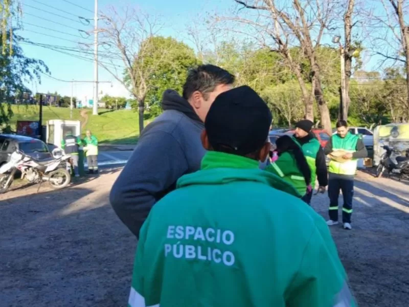 San Isidro, en conflicto: empleados de Espacio Público exigen el pago de un bono de 120 mil pesos