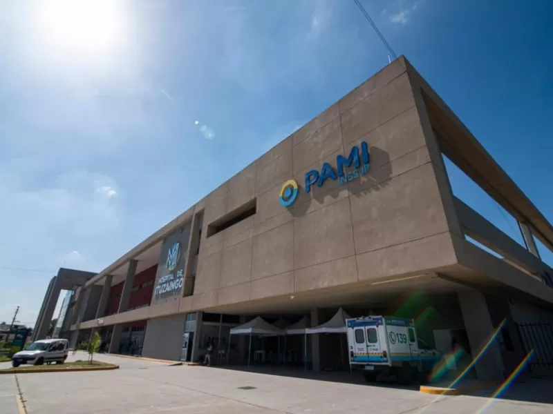 En el Hospital del Bicentenario de Ituzaing&oacute; removieron a Santiago Cerneaz y Hugo Equiza denunci&oacute; una &ldquo;estructura de poder&rdquo; ligada al PAMI