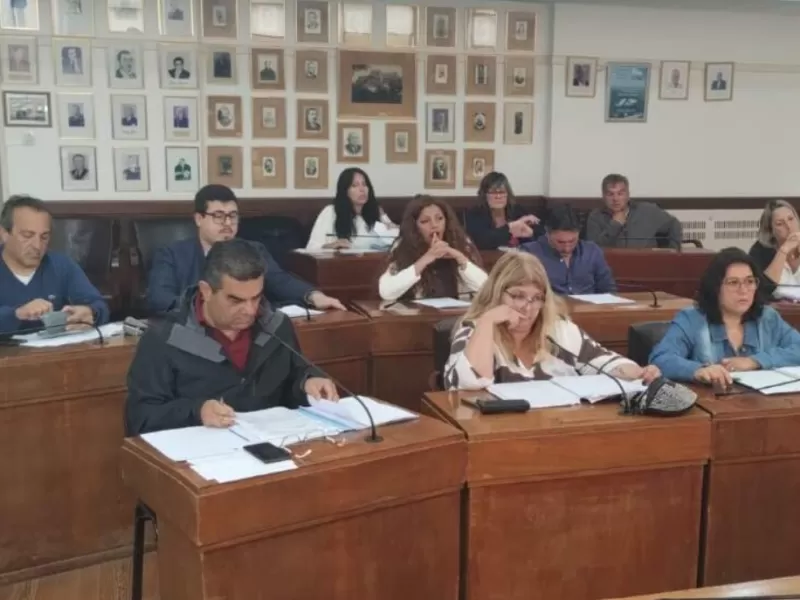 Con votos divididos, en Mar Chiquita avanz&oacute; la ordenanza que habilita declarar edificaciones informales