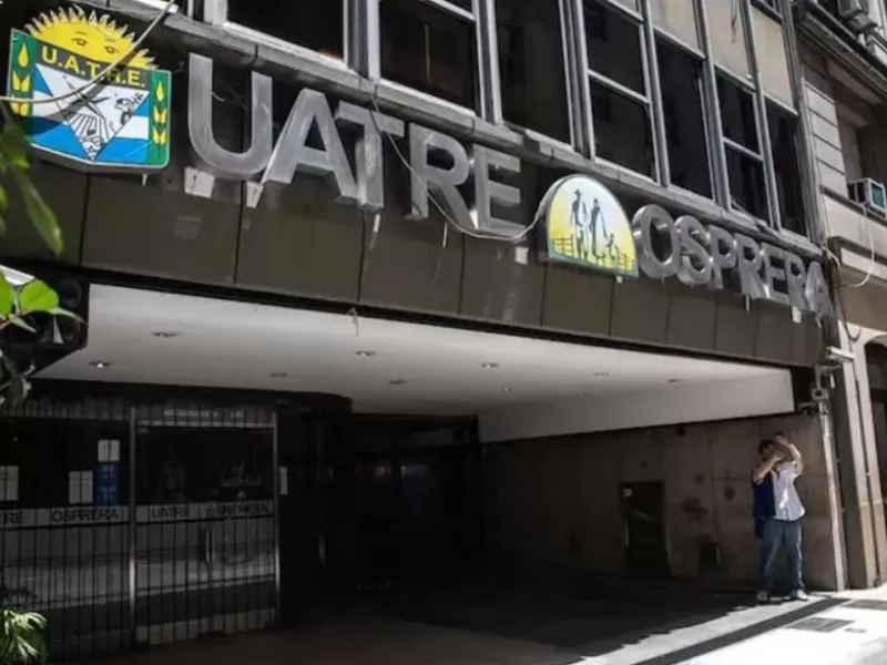 Denuncian que Milei y Voytenco sellaron un pacto para llevar a OSPRERA hacia una virtual quiebra