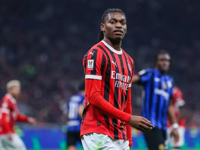 Rafael Leao, en la mira del Chelsea tras el fracaso del Milán