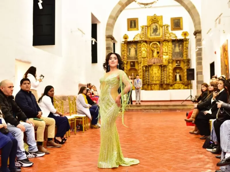 Perú: Danna Esperanza Pauccar Santos fue coronada Miss Pre Cusco provincial