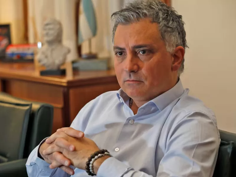 Sebastián Pareja, en la mira por no informar sobre el uso de fondos públicos