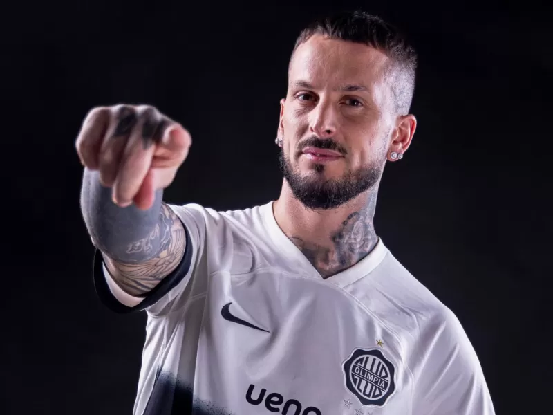 Darío Benedetto, a un paso de Newell's tras su polémico paso por Olimpia