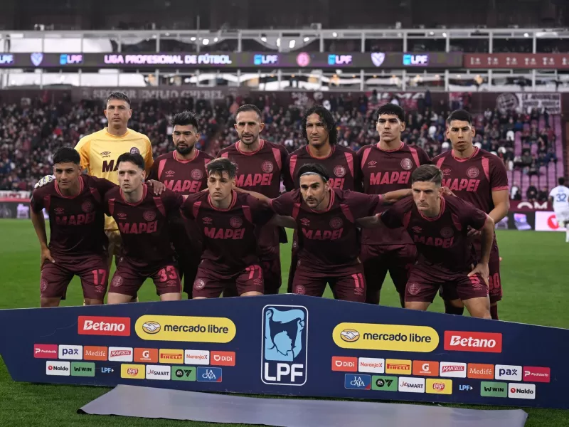 VIDEO | Lan&uacute;s derrot&oacute; a V&eacute;lez y se qued&oacute; con tres puntos clave en La Fortaleza