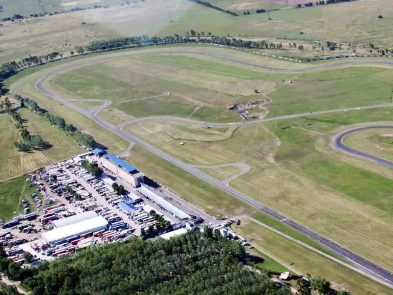 Osaba apunt&oacute; a La Plata y cuestion&oacute; que el circuito siga autorizado sin homologaci&oacute;n t&eacute;cnica de la CDA