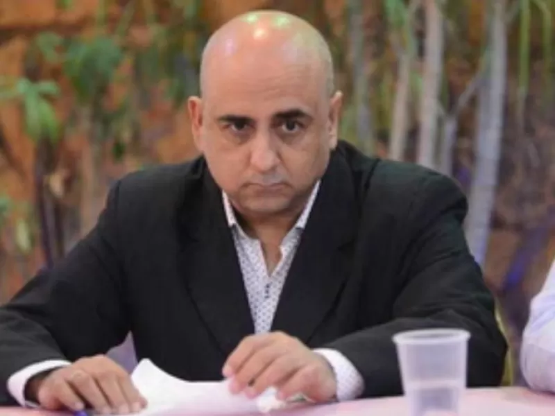 Para Mario Casalongue, la fragmentaci&oacute;n del peronismo permite que Milei gobierne sin oposici&oacute;n real