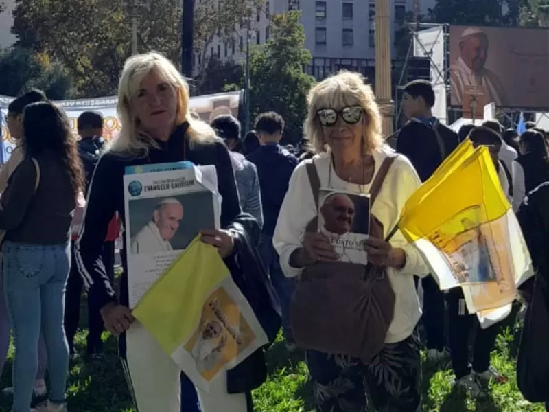 Mercedes Landa agranda las filas de Nuevo País en provincia de Buenos Aires y participa en misa por Francisco I
