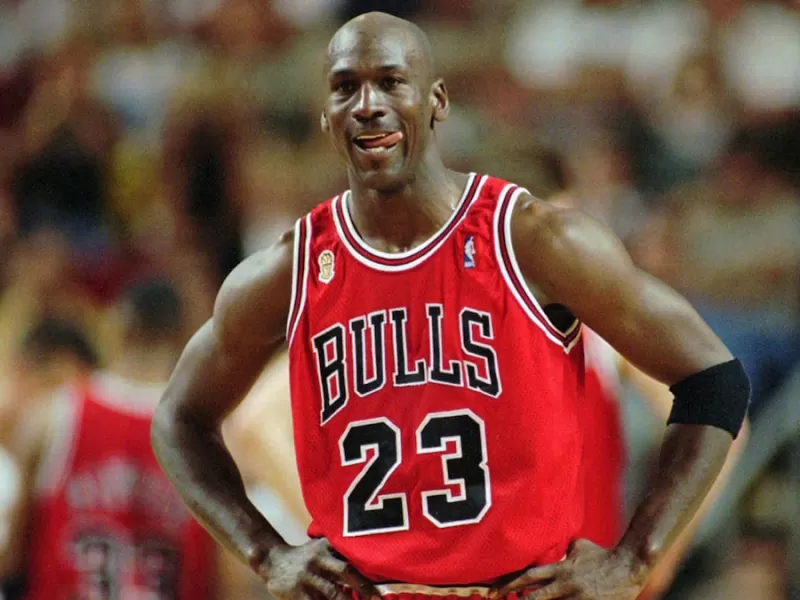 Una camiseta de Michael Jordan se vendi&oacute; por 14 millones de d&oacute;lares y rompi&oacute; un r&eacute;cord