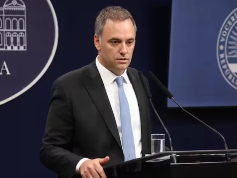 Entre cr&iacute;ticas crecientes, la Inocencia Fiscal sum&oacute; a funcionarios libertarios que quedan resguardados de ciertas verificaciones