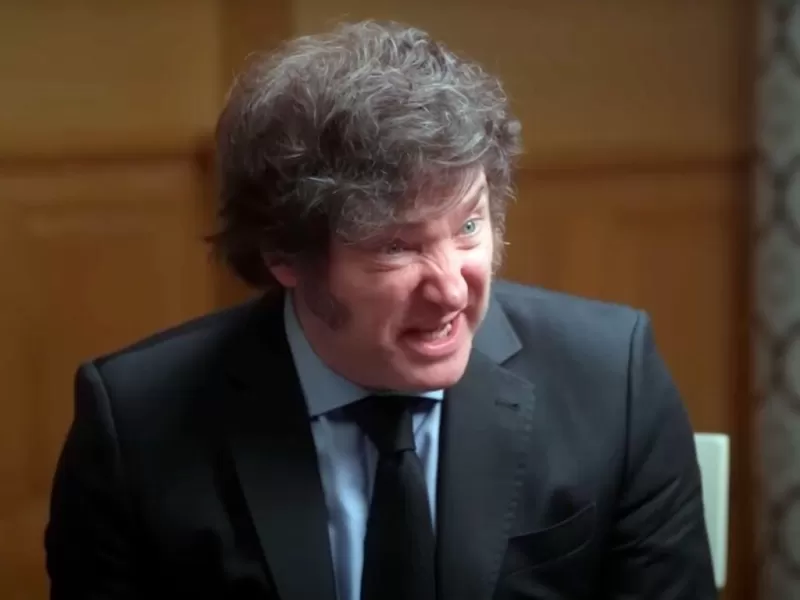 Milei insult&oacute; a un asistente y defendi&oacute; la ley de propiedad privada tras el rev&eacute;s en el Senado