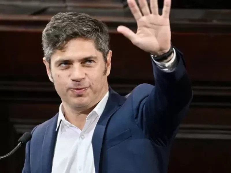 Axel Kicillof cruz&oacute; a Javier Milei y lo responsabiliz&oacute; por la defensa del fallo favorable a la Argentina