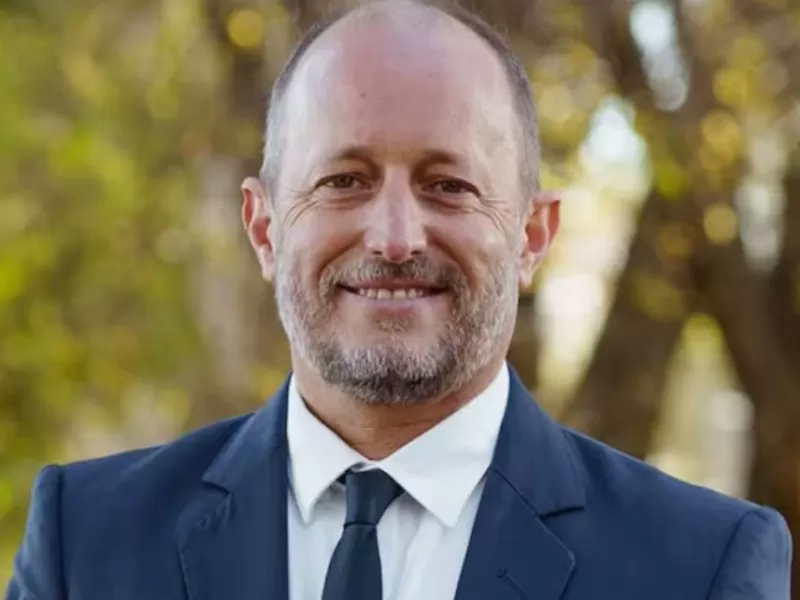 Aunque cay&oacute; en desgracia, Mart&iacute;n Insaurralde mantiene un entramado de aliados con presencia en la Provincia