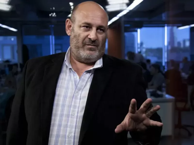 Para Santiago C&uacute;neo, el Ejecutivo gobierna de espaldas al pueblo y empuja un esquema econ&oacute;mico dependiente