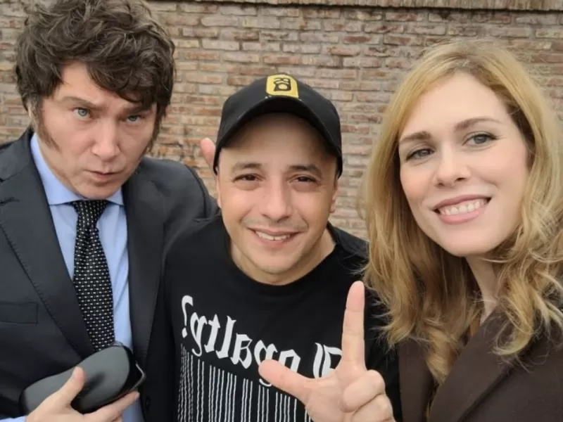 Un pedido en redes termin&oacute; mal: El Dipy qued&oacute; descolocado cuando Lilia Lemoine revel&oacute; un mensaje privado que lo compromete