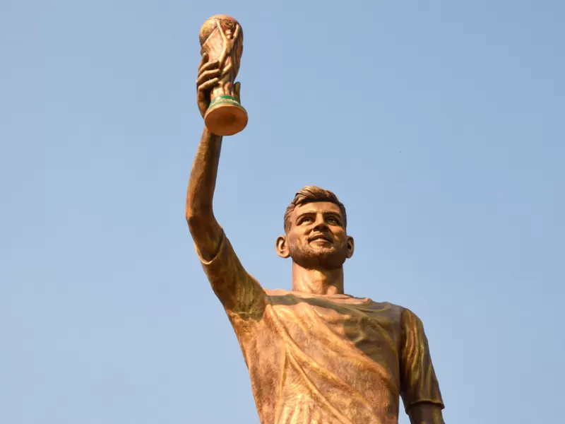 VIDEO | La India inaugur&oacute; una estatua gigante de Messi en Calcuta