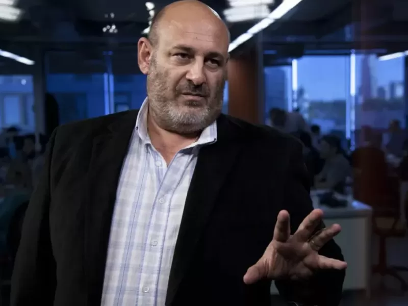 Para Santiago C&uacute;neo, el verano expuso la ca&iacute;da del turismo y una Argentina sin recuperaci&oacute;n