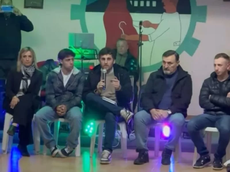 En Mercedes cuestionan al vecinalismo por vínculos con el ex intendente Carlos Selva