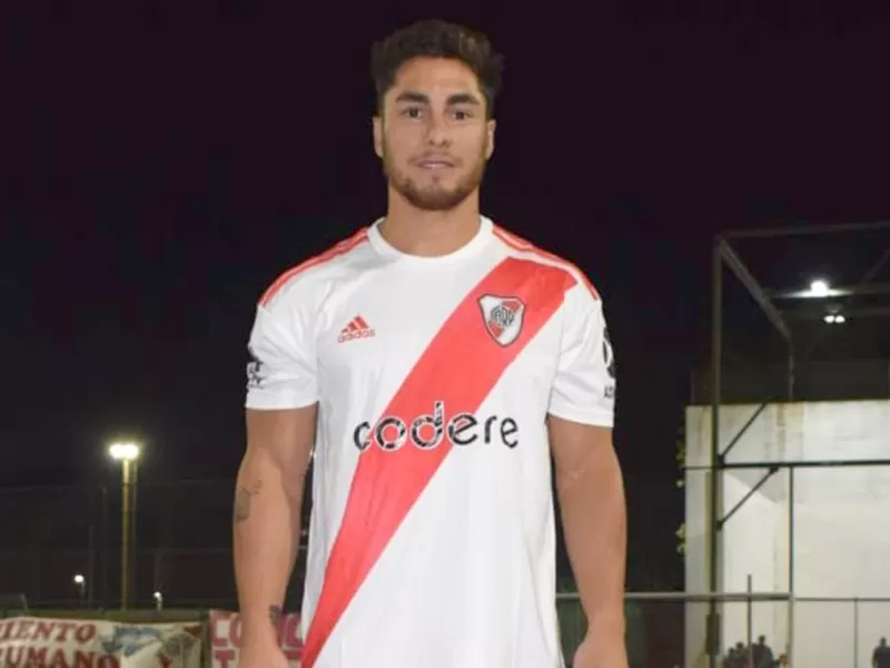 Detuvieron al exfutbolista de River Ezequiel Cirigliano tras forcejear con un polic&iacute;a y sacarle el arma