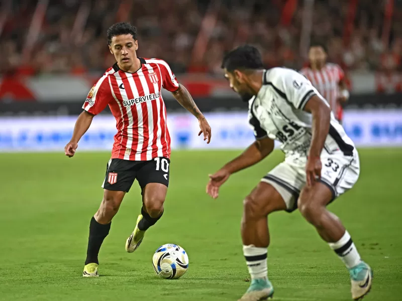 VIDEO | Estudiantes de La Plata aplast&oacute; a Central C&oacute;rdoba y qued&oacute; a un punto de la cima