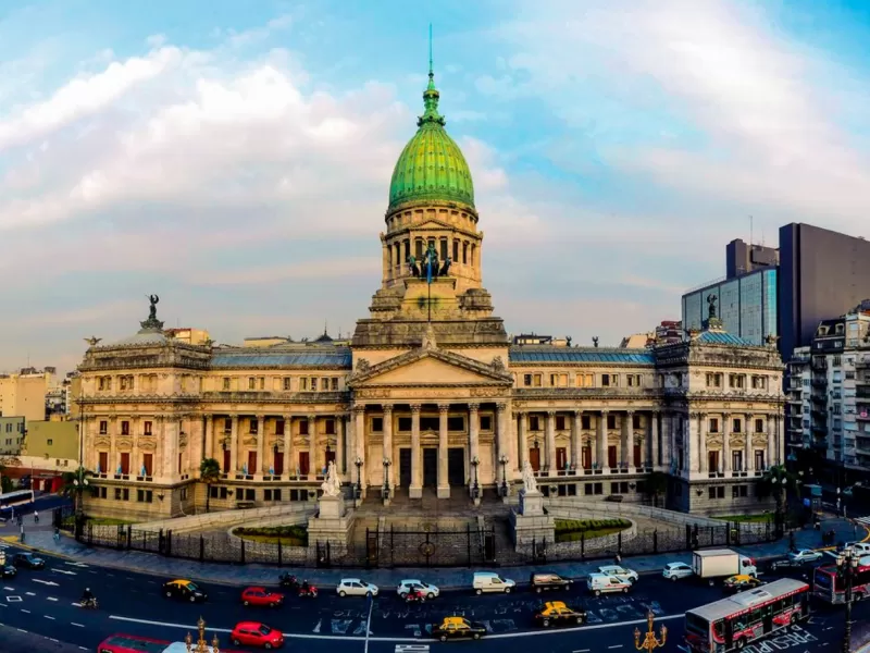 Crecen las cr&iacute;ticas por proyectos que, seg&uacute;n denuncian, podr&iacute;an alterar el funcionamiento institucional argentino