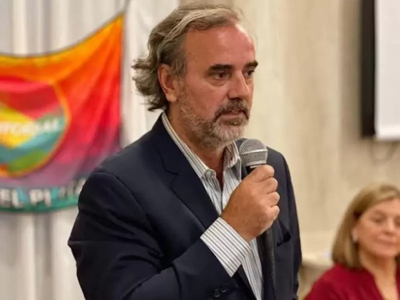 Giri pide calma en Mar del Plata, pero la defensa de Neme tambi&eacute;n sale desde adentro del Municipio