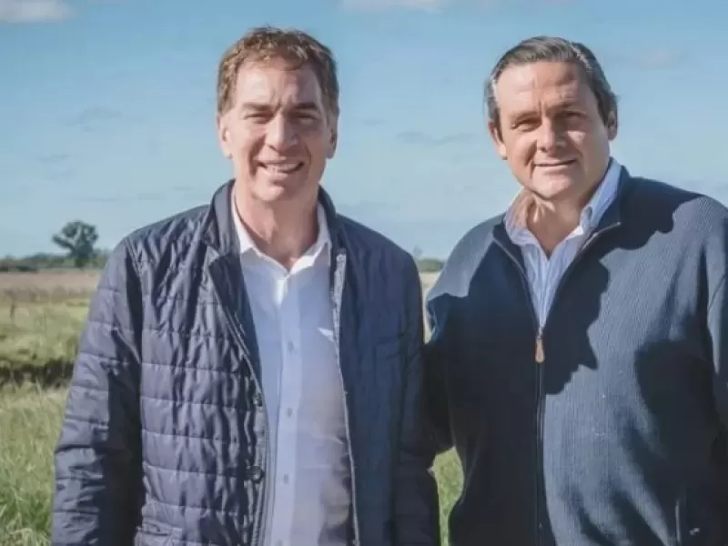 Camilo Etchevarren el favorito de LLA en Dolores