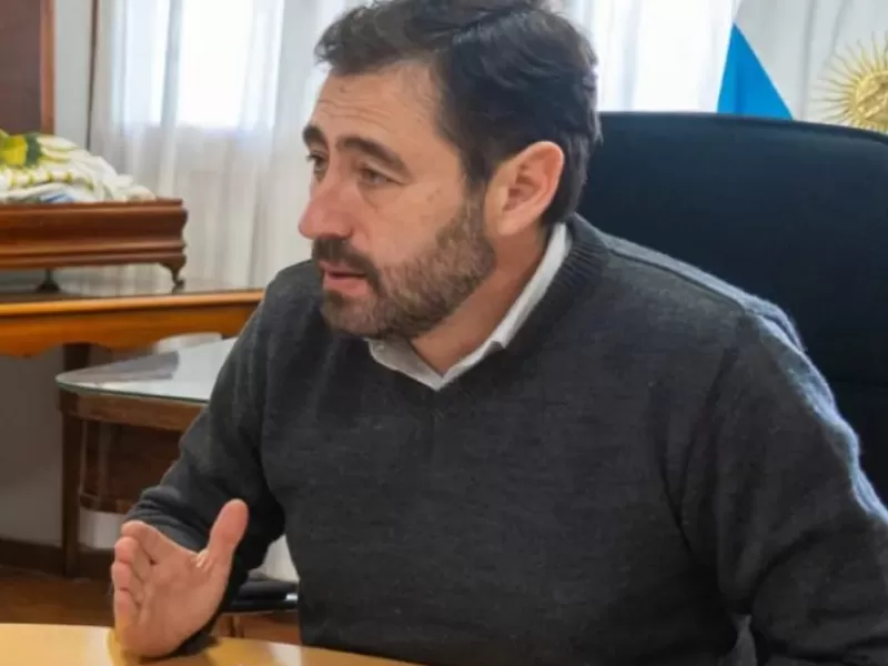Allen devolvi&oacute; el control a la UCR despu&eacute;s de que R&iacute;o Negro suspendiera al &uacute;nico jefe comunal libertario