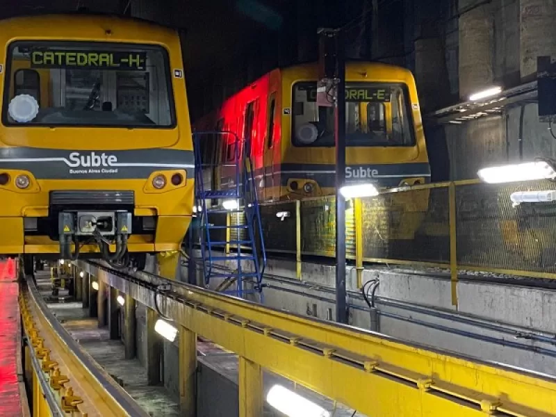 Ciudad Autónoma de Buenos Aires enfrenta denuncias por asbesto y filtraciones en la Línea D del subte