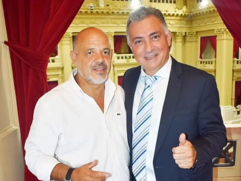 En el armado libertario, Carlos Curestis queda bajo la lupa por el cobro en d&oacute;lares para definir listas en Avellaneda