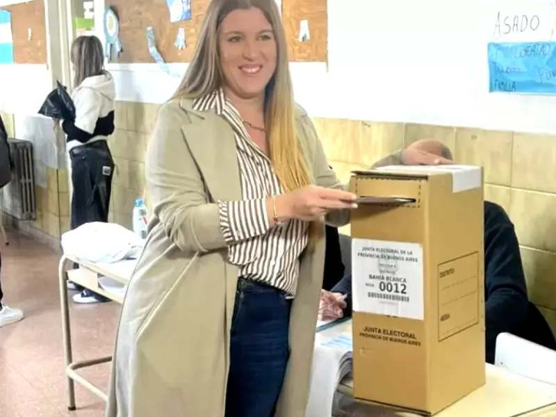 Denuncian en Bah&iacute;a Blanca a una concejal de LLA por presunto manejo electoral de registros de Incluir Salud