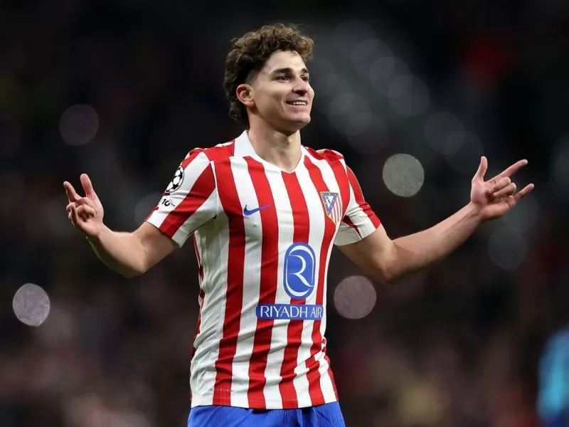 Juli&aacute;n &Aacute;lvarez se entren&oacute; con normalidad y todo apunta a que seguir&aacute; en Atl&eacute;tico de Madrid