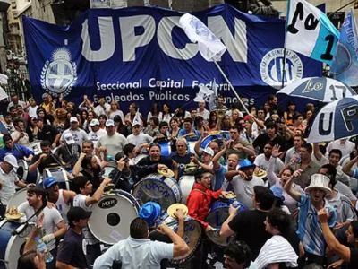 Afiliados se&ntilde;alan problemas en atenci&oacute;n m&eacute;dica y medicamentos dentro de Uni&oacute;n Personal y Accord Salud